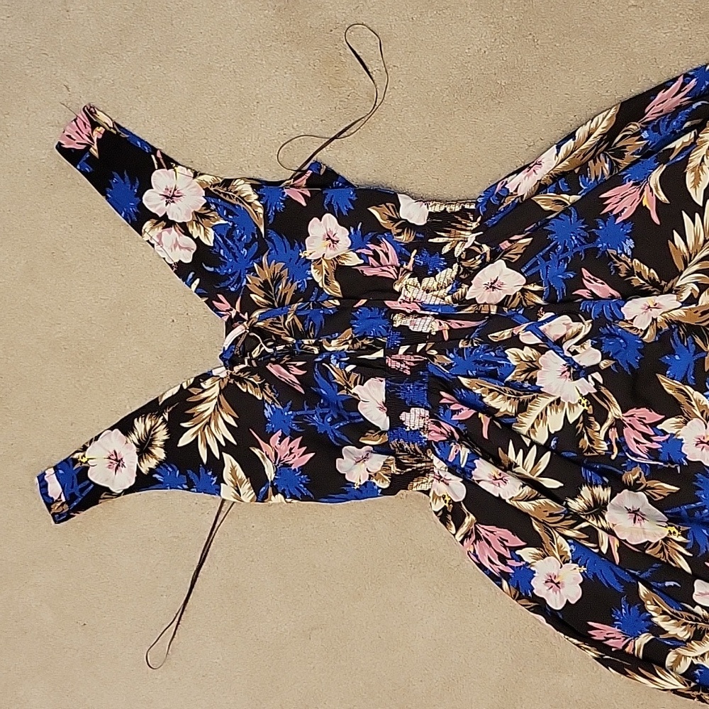 Everly size small open back dress